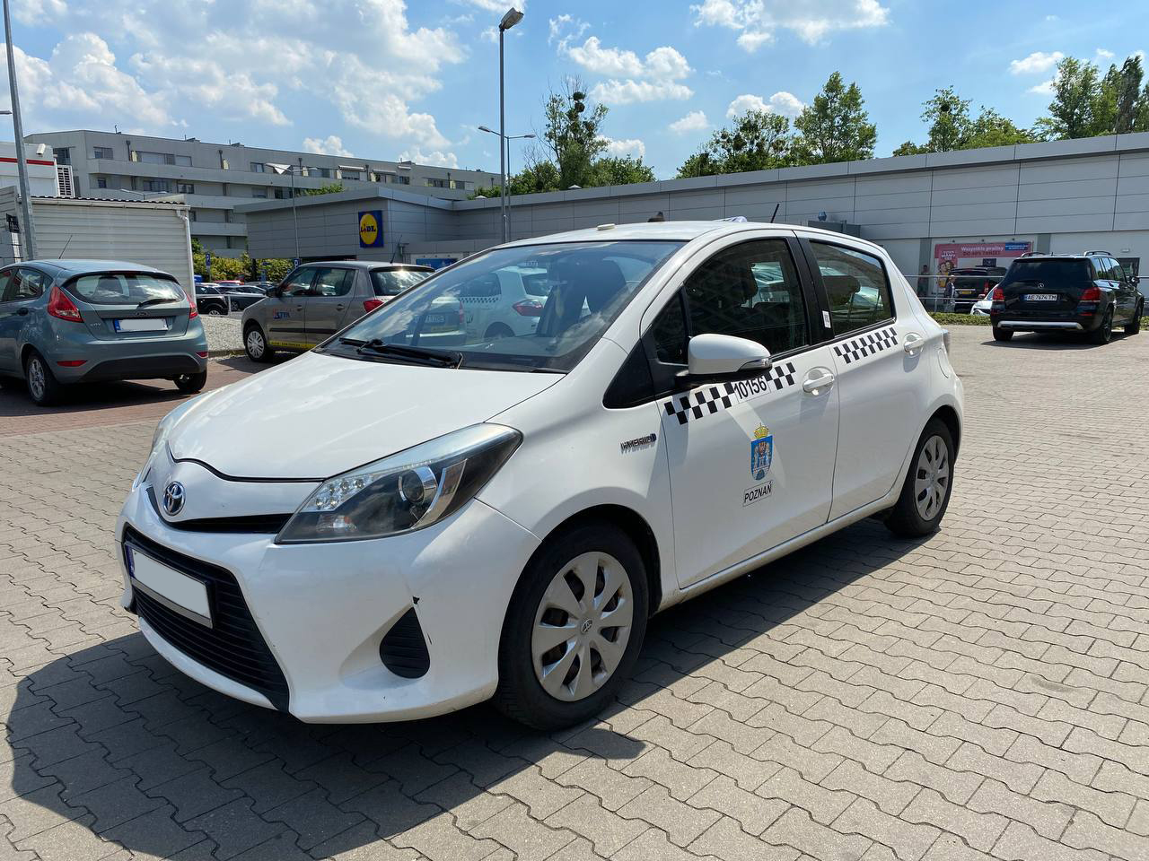 Car Image 2